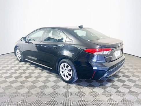 Certified 2022 Toyota Corolla LE image 6