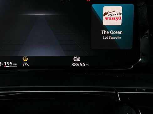 Used 2025 Volkswagen Atlas Cross Sport SE image 40