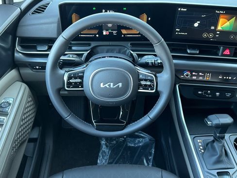 New 2026 Kia Carnival LXS image 14