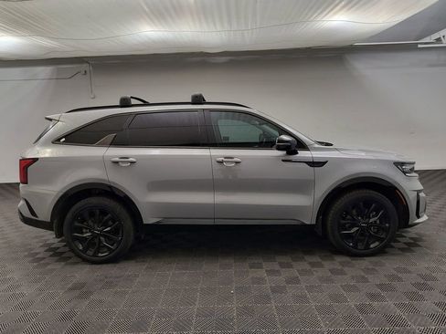 Used 2023 Kia Sorento SX image 8