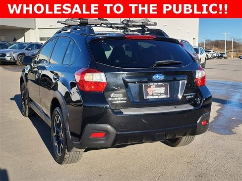 Used 2017 Subaru Crosstrek 2.0i Premium image 4