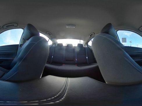 Used 2025 Nissan Altima 2.5 SV image 43