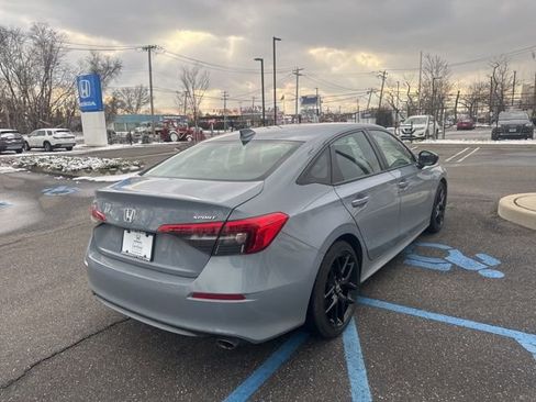 Used 2022 Honda Civic Sport image 8
