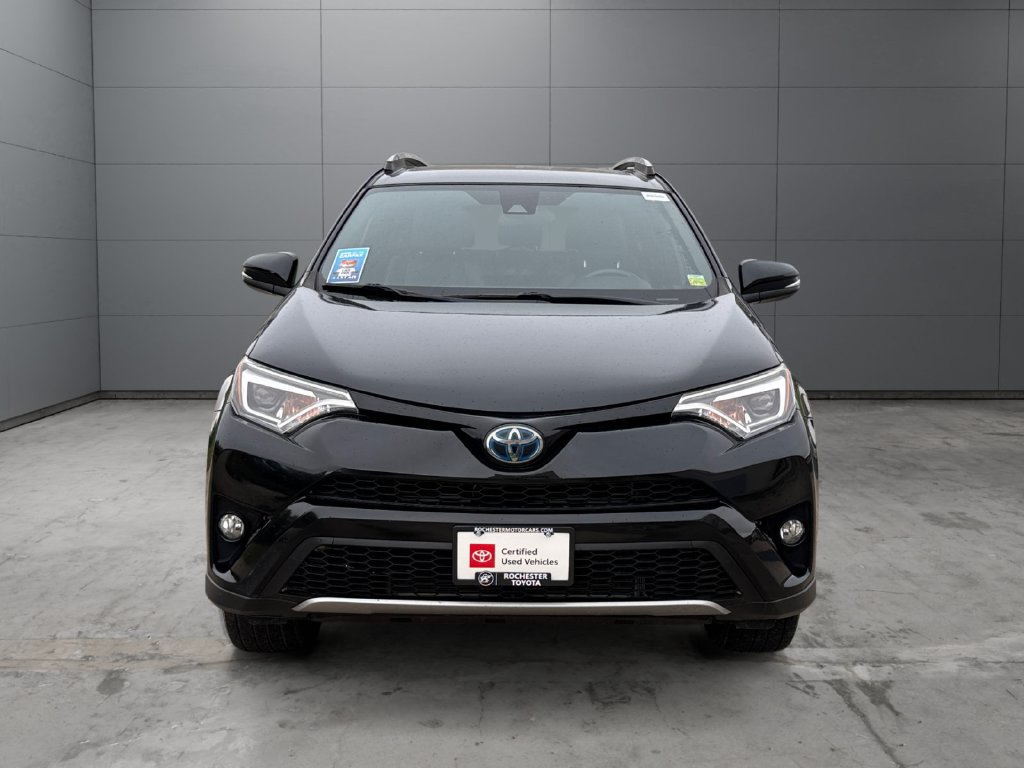Used 2018 Toyota RAV4 SE AWD/4WD image 8