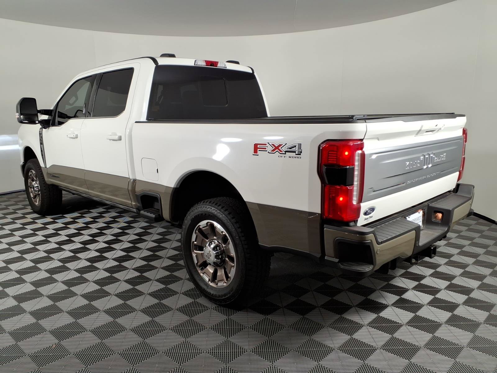 Used 2026 Ford F350 King Ranch AWD/4WD image 3