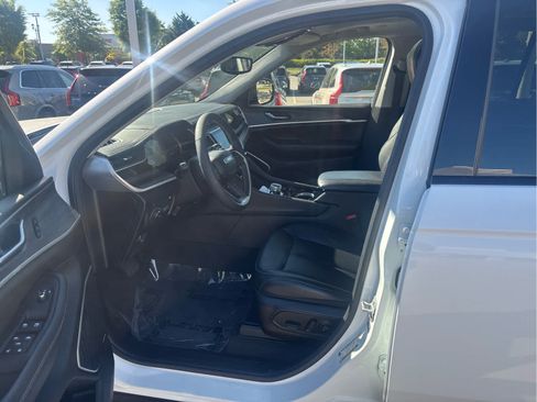 Used 2022 Jeep Grand Cherokee Limited 4xe AWD/4WD image 25