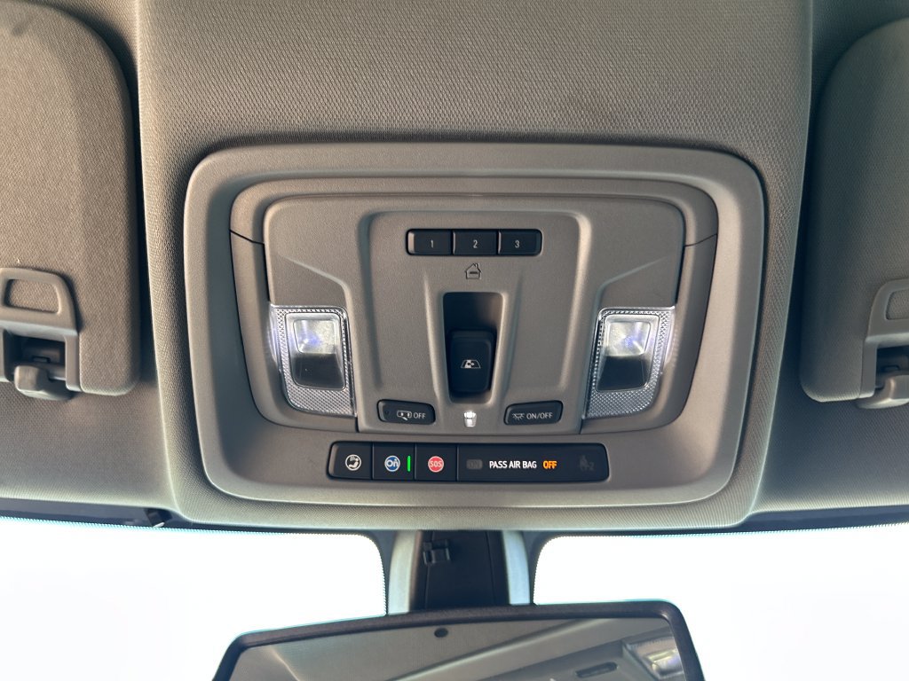 Used 2020 Chevrolet Silverado 1500 LTZ AWD/4WD image 18