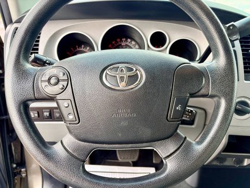 Used 2013 Toyota Tundra 4x4 Double Cab w/ Tow Pkg image 15