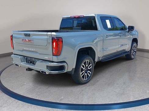 Used 2024 GMC Sierra 1500 AT4 w/ Technology Package AWD/4WD image 5