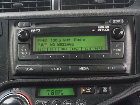 Used 2012 Toyota Prius C One image 6