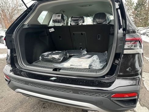 New 2026 Volkswagen Taos S image 15