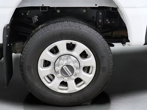 Used 2024 Ford F350 XLT image 32