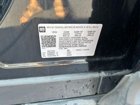 Used 2024 Chevrolet Equinox LT AWD/4WD image 17