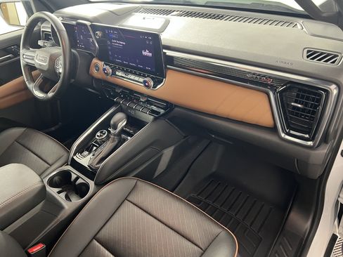 Used 2024 GMC Canyon AT4 w/ AT4 Premium Package image 25