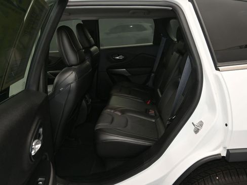 Used 2021 Jeep Cherokee Latitude Lux AWD/4WD image 15