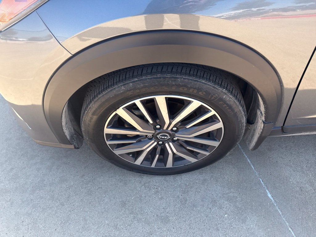 Certified 2024 Nissan Kicks SV FWD image 9