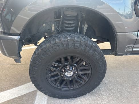 Used 2020 Ford F250 Lariat image 13