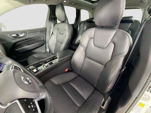 Used 2023 Volvo XC60 B5 Plus w/ Climate Package FWD image 20