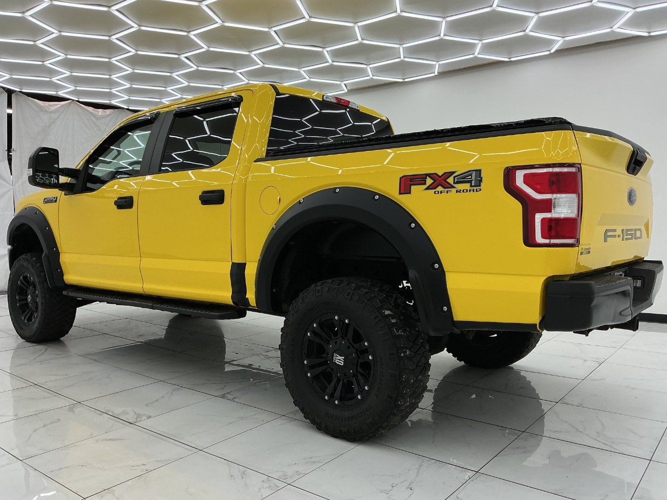 Used 2018 Ford F150 XL w/ Equipment Group 101A Mid AWD/4WD image 14