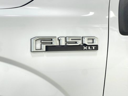 Used 2020 Ford F150 XLT w/ Equipment Group 302A Luxury AWD/4WD image 40