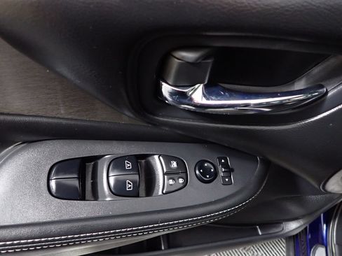 Used 2023 Nissan Murano SV AWD/4WD image 19