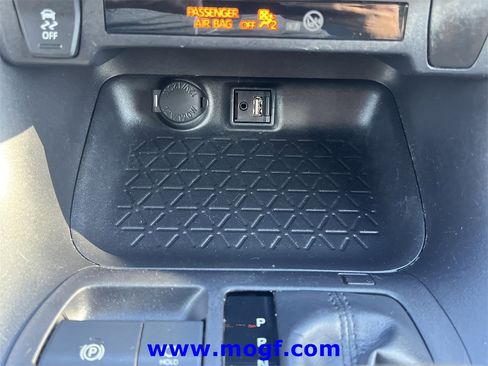 Used 2019 Toyota RAV4 XLE image 10