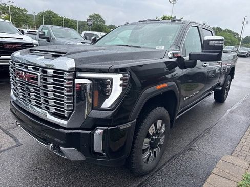 New 2025 GMC Sierra 2500 Denali w/ Denali Reserve Package image 3