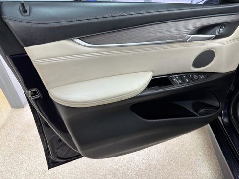 Used 2018 BMW X6 w/ Sports Activity Package image 14