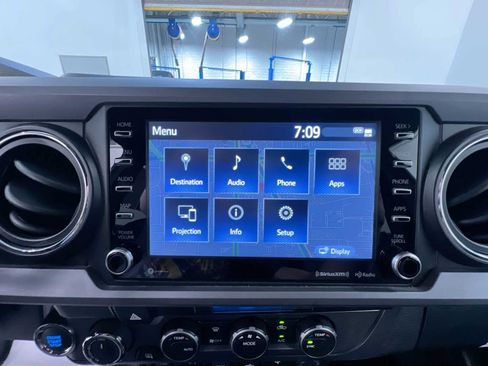 Used 2023 Toyota Tacoma TRD Off-Road w/ Advanced Technology Package AWD/4WD image 25