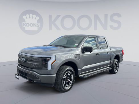 Used 2023 Ford F150 Lightning XLT image 1