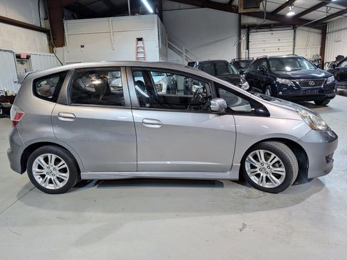 Used 2010 Honda Fit Sport image 7