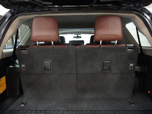 Used 2016 Toyota 4Runner Limited image 9