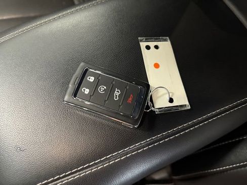 Used 2024 Jeep Grand Cherokee Limited w/ Luxury Tech Group II image 26