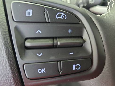 New 2026 Hyundai Venue SEL FWD image 19