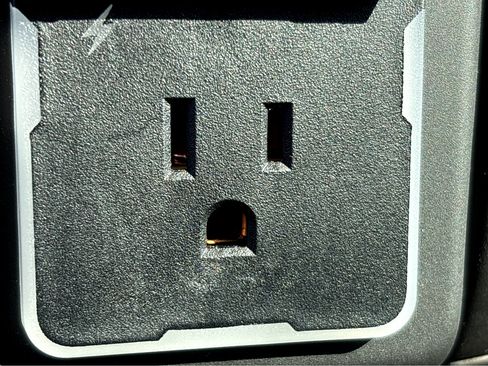 Used 2026 Chevrolet Silverado 1500 Custom image 30