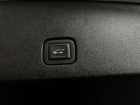 Used 2024 Cadillac XT6 Luxury w/ LPO, Floor Liner Package image 31