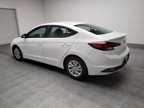 Used 2019 Hyundai Elantra SE w/ Cargo Package FWD image 3
