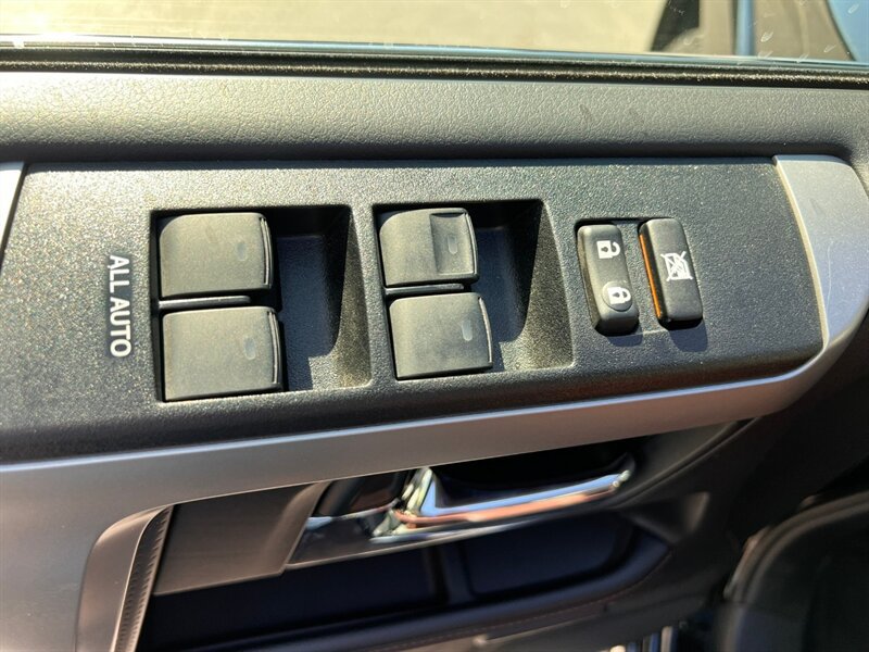 Used 2023 Toyota 4Runner Limited AWD/4WD image 24