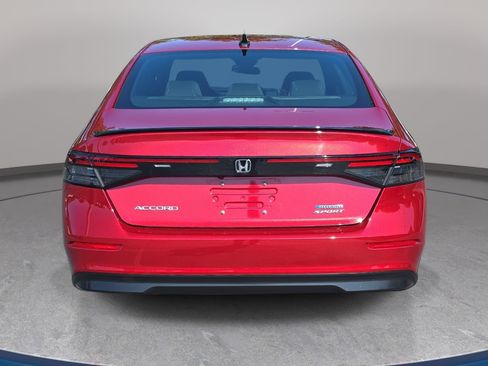 Used 2024 Honda Accord Sport image 6