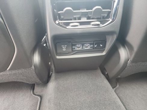 New 2025 Jeep Grand Cherokee Limited image 24