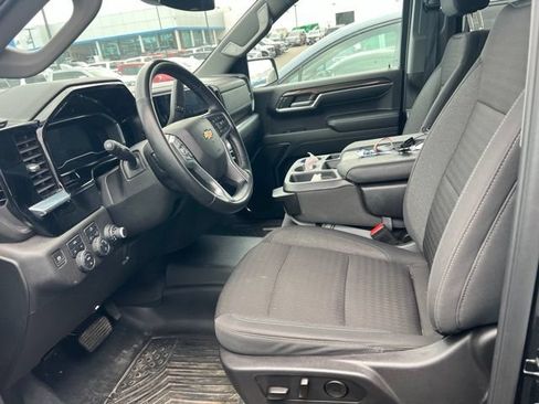 Used 2024 Chevrolet Silverado 1500 LT w/ Protection Package AWD/4WD image 18