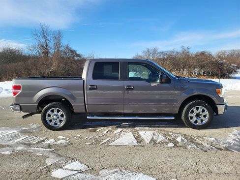Used 2013 Ford F150 XLT w/ XLT Chrome Pkg image 5