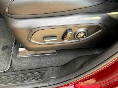 New 2025 Jeep Grand Cherokee L Limited w/ Luxury Tech Group II image 16