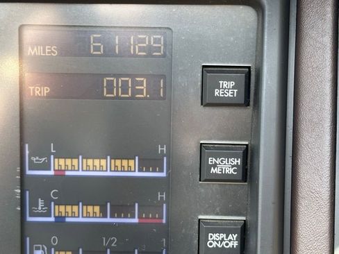 Used 1989 Cadillac Allante image 33