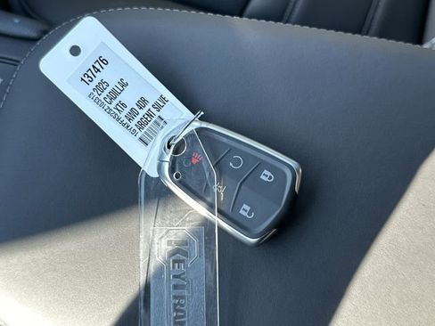 New 2025 Cadillac XT6 Premium Luxury w/ Platinum Package image 38