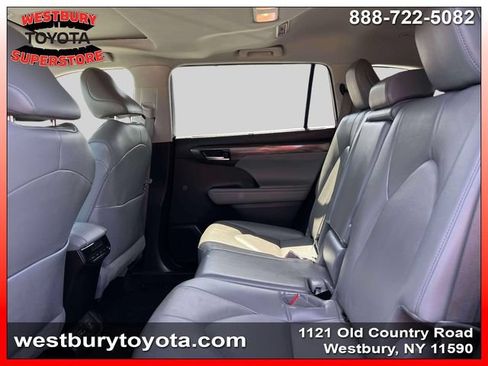 Used 2023 Toyota Highlander Limited AWD/4WD image 15