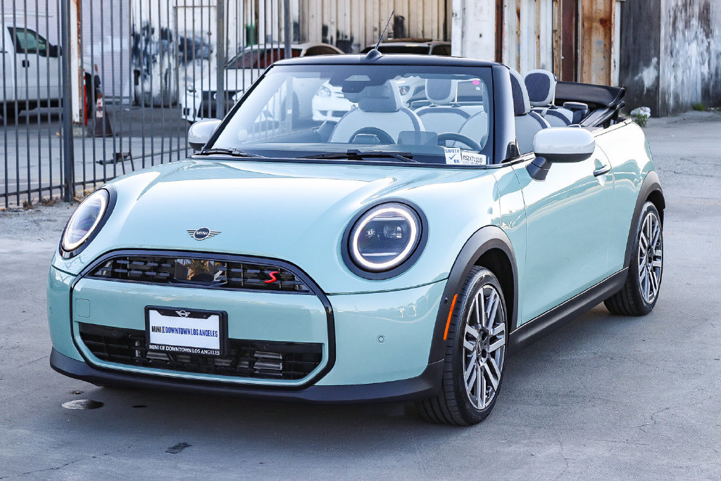 Used 2026 MINI Cooper S FWD image 10