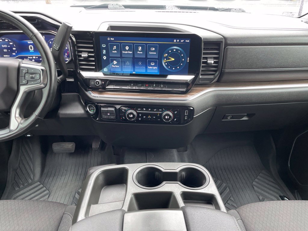 Used 2024 Chevrolet Silverado 2500 LT AWD/4WD image 11