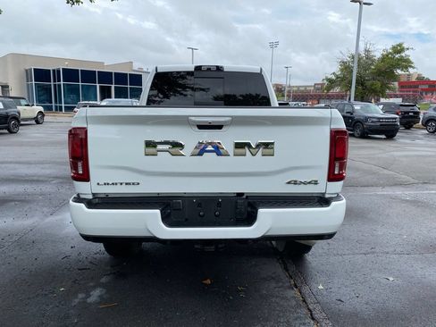 Used 2025 RAM 2500 Limited AWD/4WD image 6