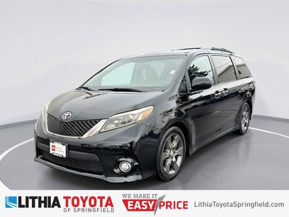 Used 2016 Toyota Sienna SE Premium